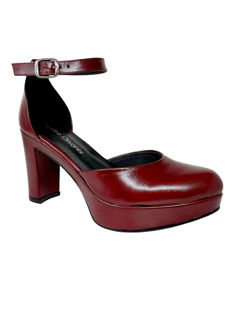 Zapatilla de piel