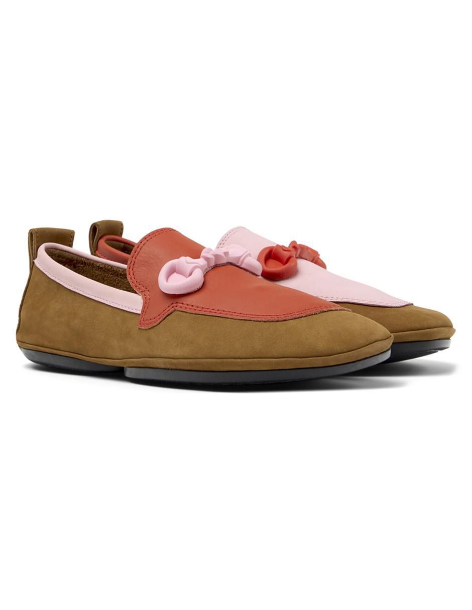 Zapato de piel para mujer