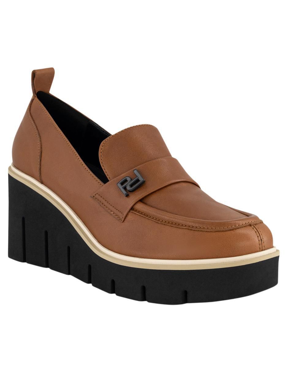 Zapato de piel para mujer
