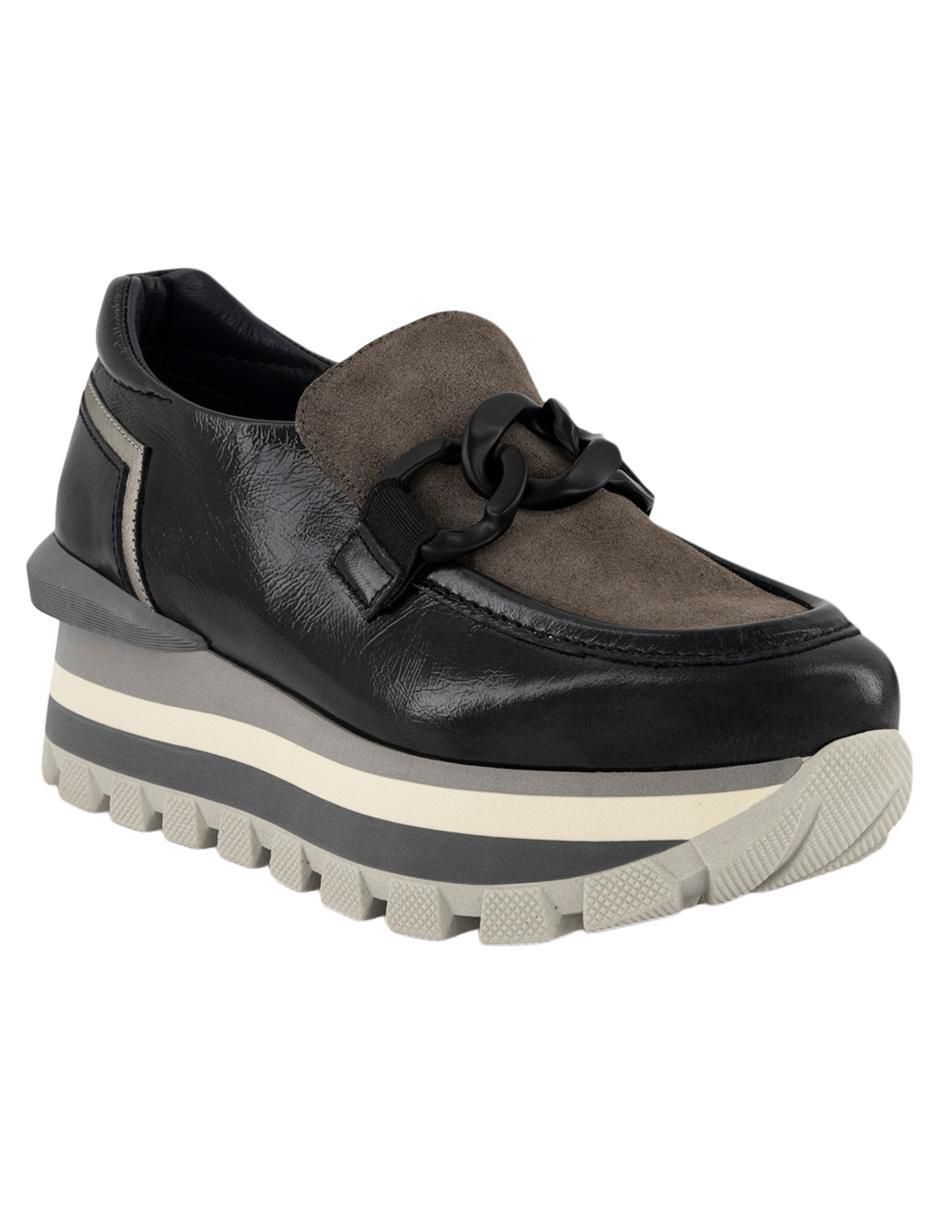 Zapato de charol para mujer