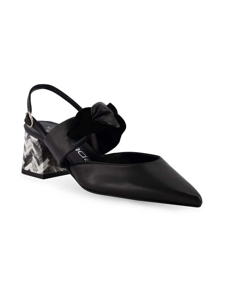 Zapatilla de piel