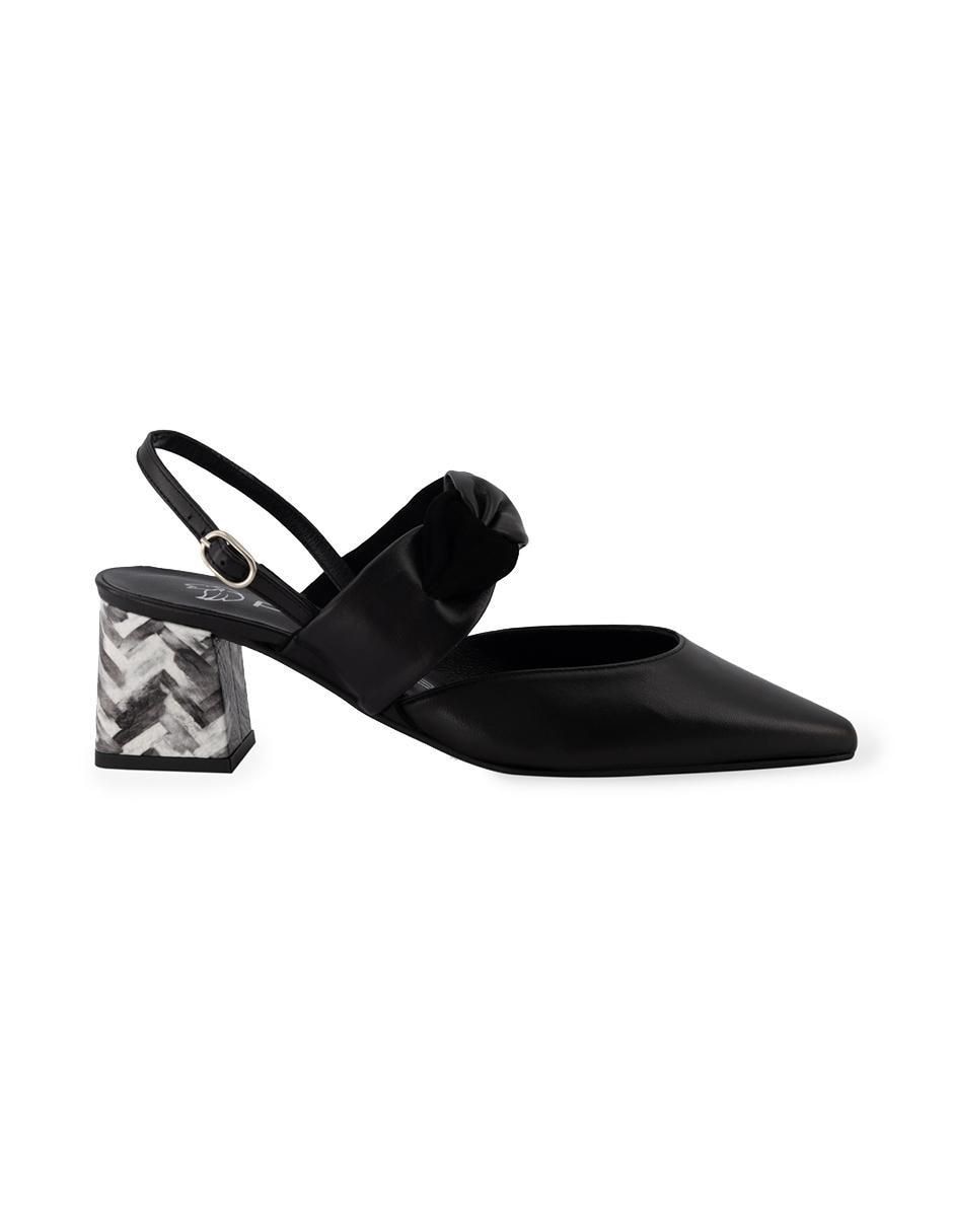 Zapatilla de piel 2