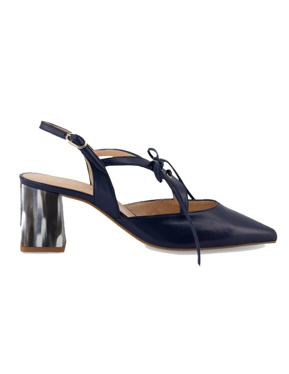 Zapatilla de piel 2