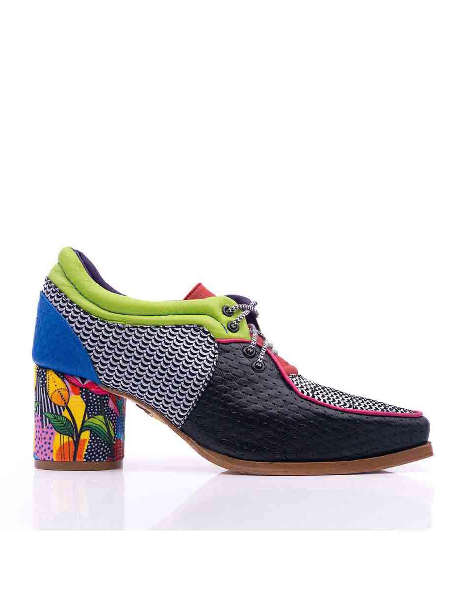 Zapato de piel para mujer