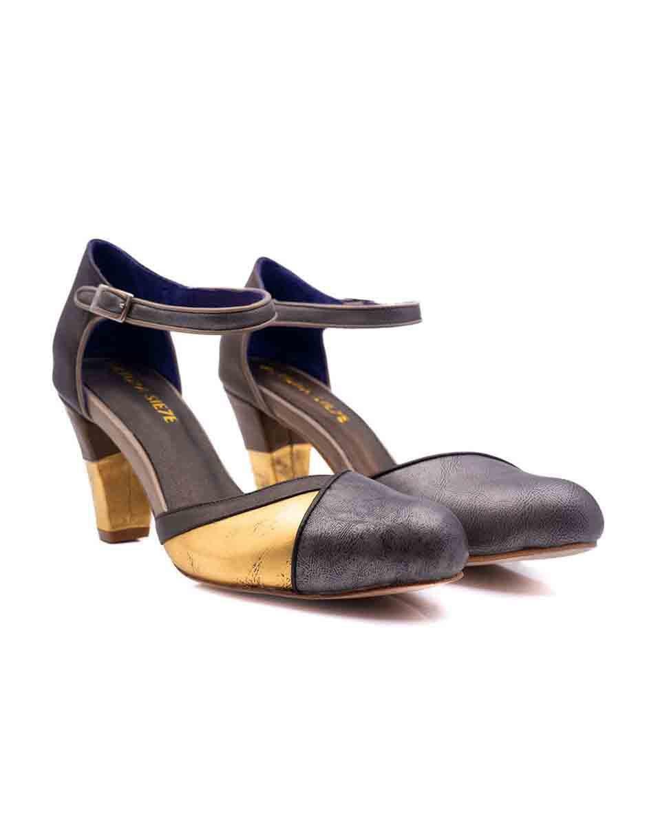 Zapatilla de piel 2
