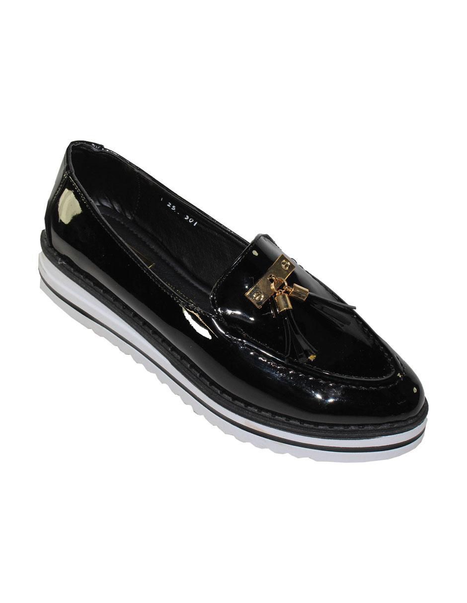 Zapato de charol para mujer
