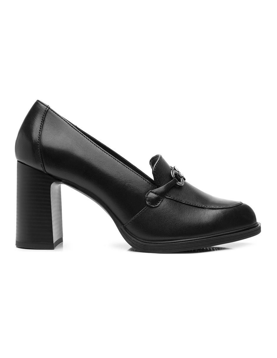 Zapatilla de piel 2
