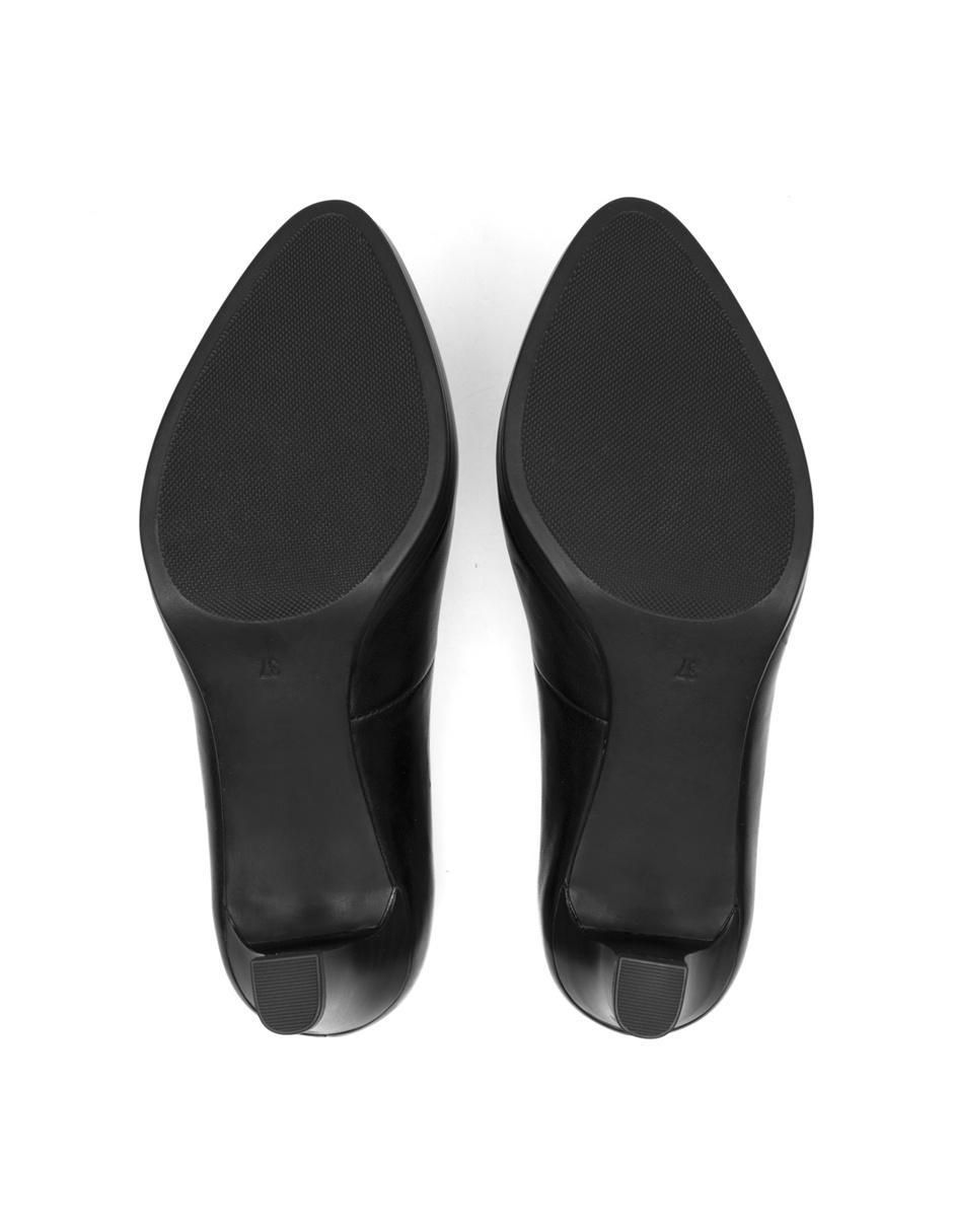 Zapatilla de piel 6