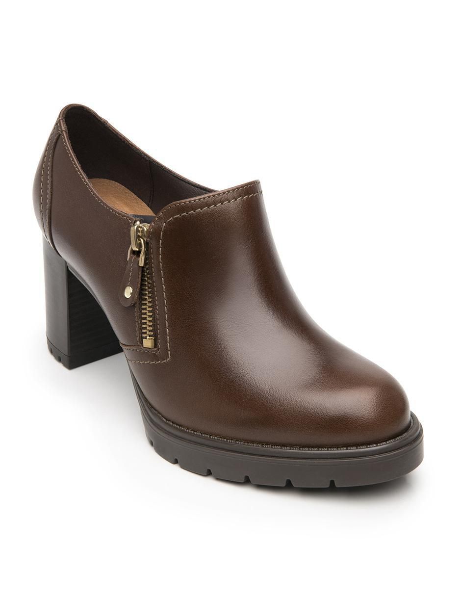 Zapatilla de piel
