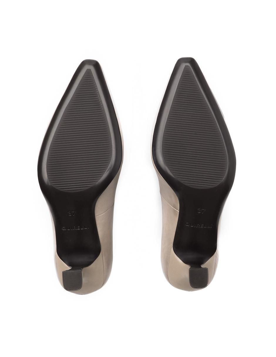 Zapatilla de piel 6