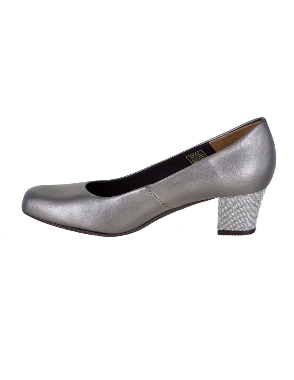 Zapatilla de piel 15