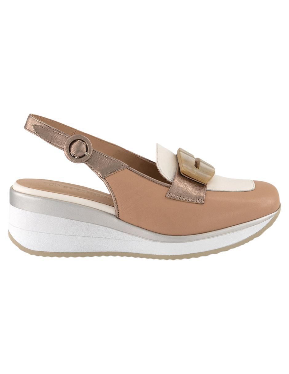 Zapato de piel para mujer
